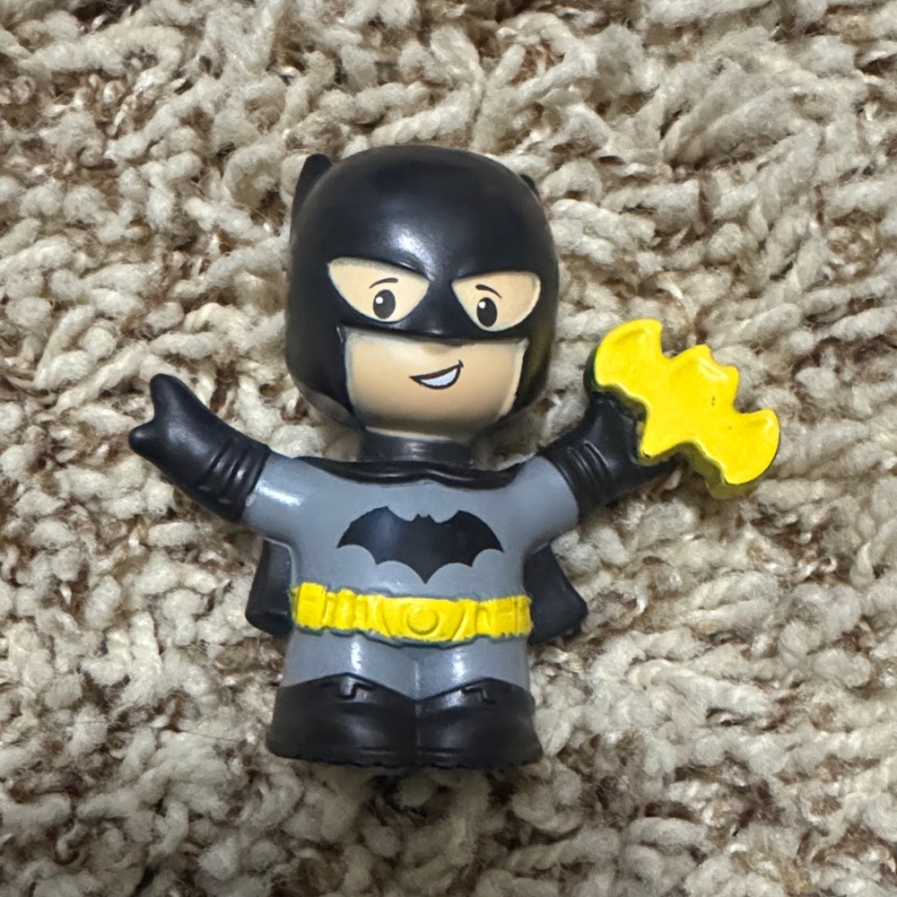 Fisher Price Little People Dc Super Friends Batman Bat Man Halloween Yellow